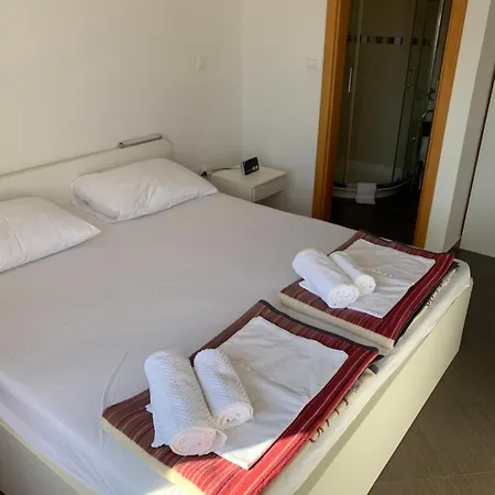Apartment Apartments Orchidea 1 *
